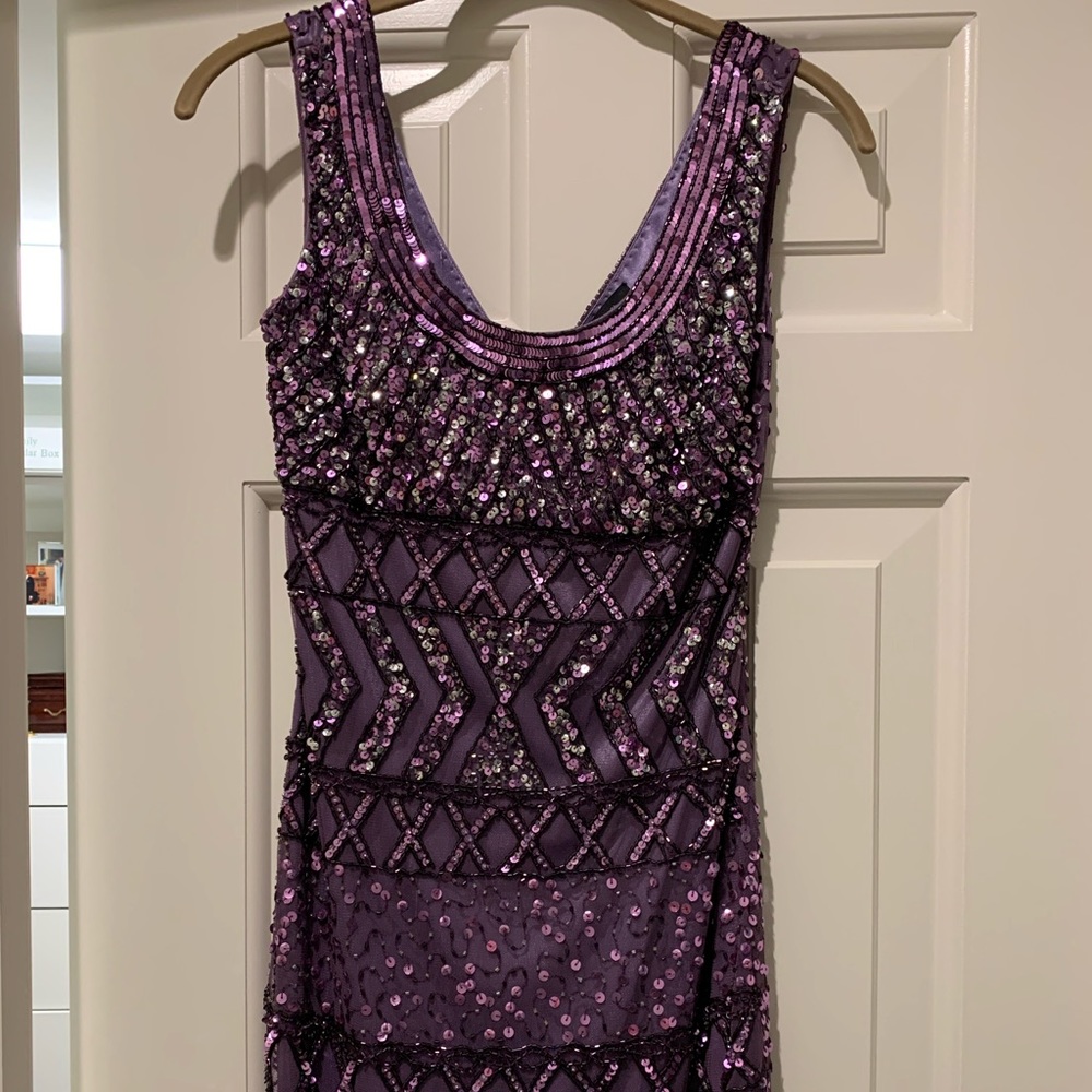 Stunning sequined cocktail dress😍